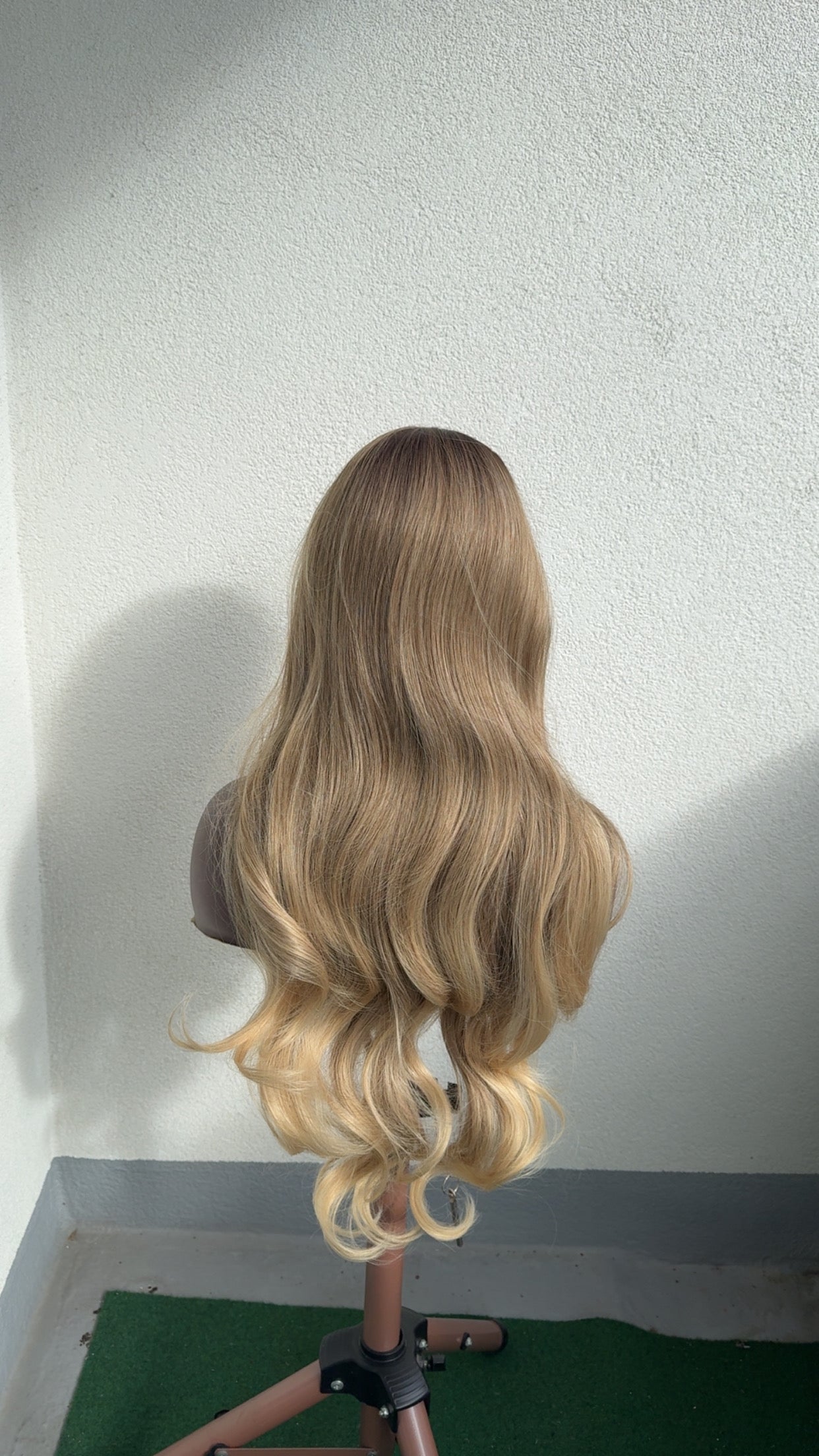 Perruque Lace Front Blend Hair Blonde Miel Dégradée 30 Pouces